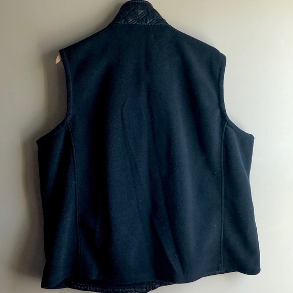 Ellen Reyes Fleece Quilted Vest - Picture 3 of 3